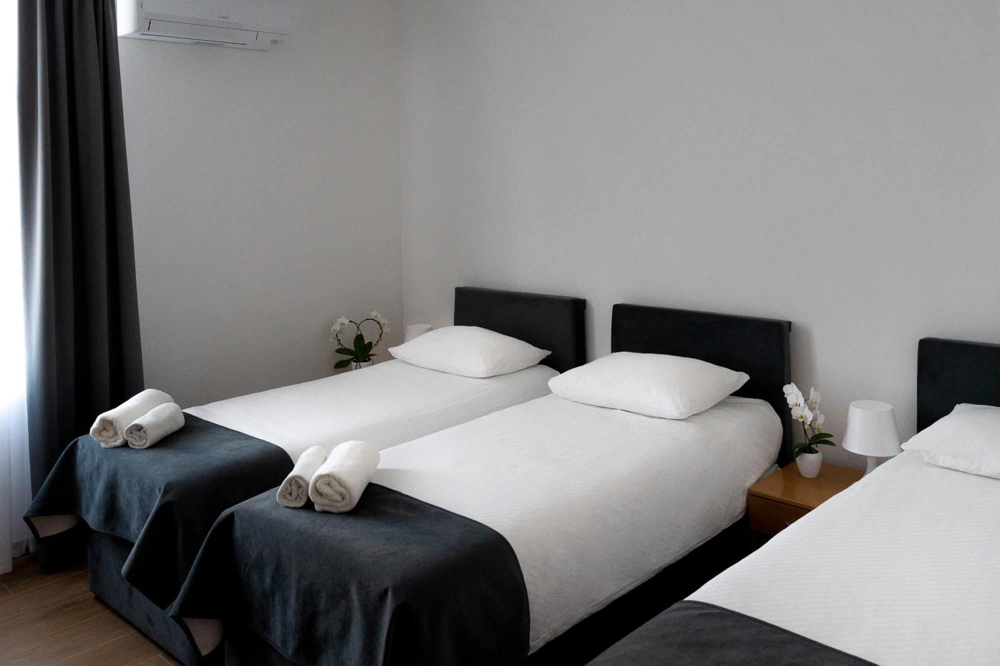Hotel Tabor Sezana Bagian luar foto