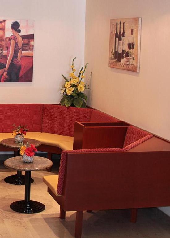Hotel Tabor Sezana Bagian luar foto